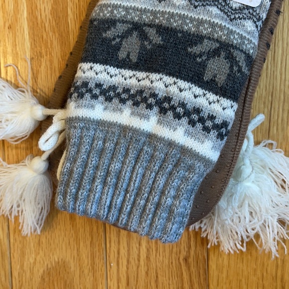 Slippers - Picture 3 of 3